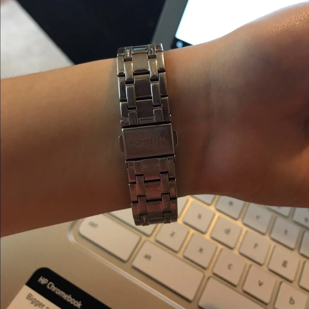 Fossil Watch - Picture 7 of 7